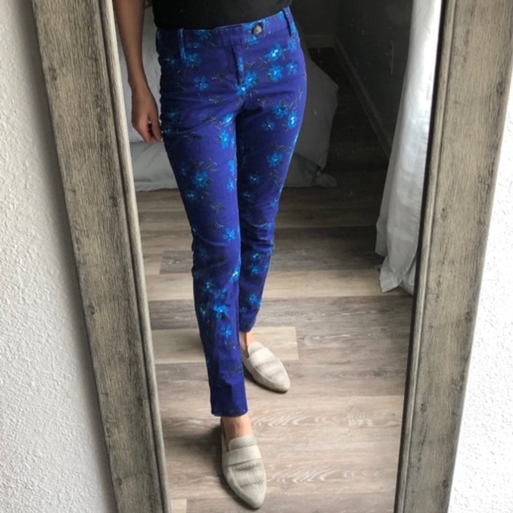GAP Women's Aubrey Skinny Capri Blue Floral Sz. 6
